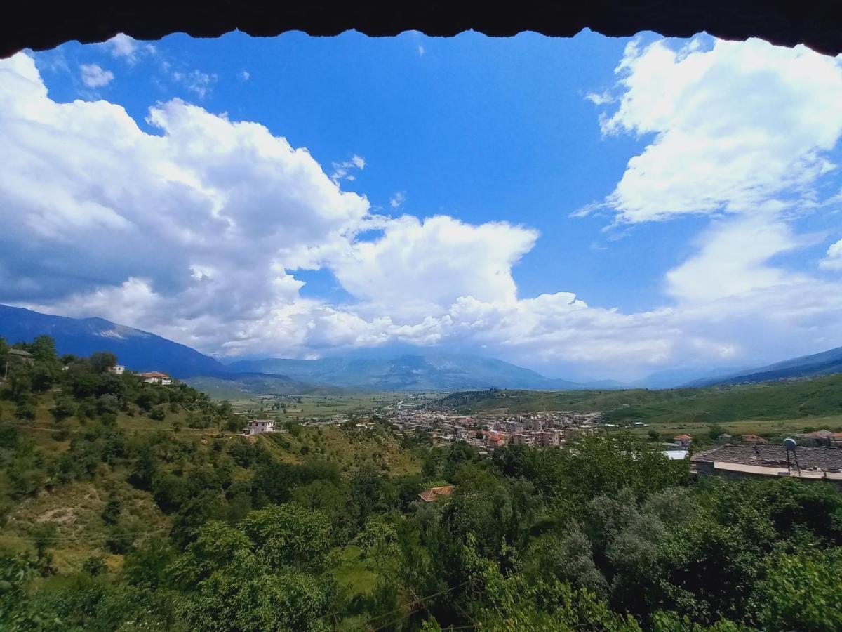 Sokolli Guest House จีโรคาสเตอร์ ภายนอก รูปภาพ
