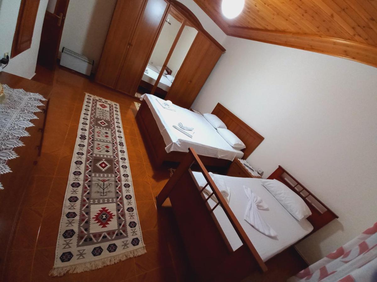 Sokolli Guest House จีโรคาสเตอร์ ภายนอก รูปภาพ