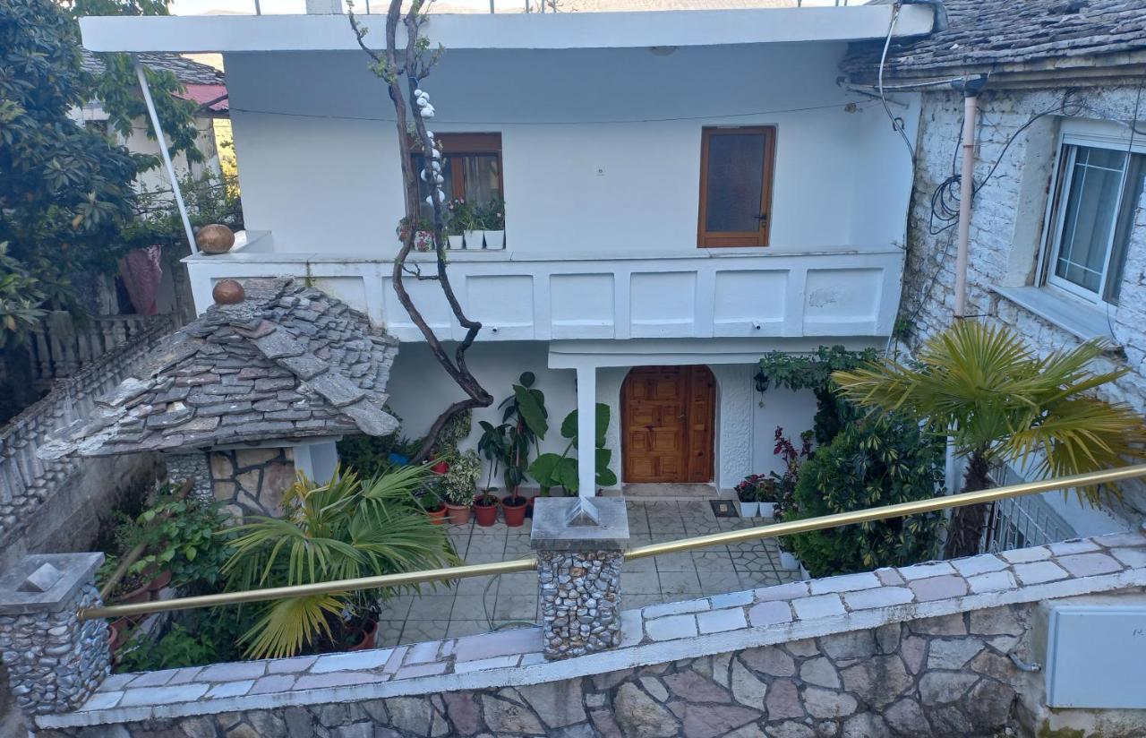 Sokolli Guest House จีโรคาสเตอร์ ภายนอก รูปภาพ